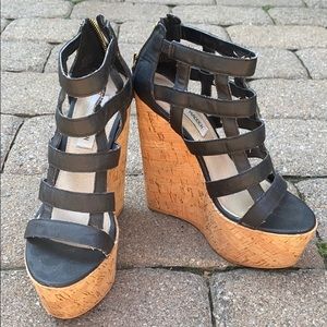 Steve Madden platform wedge Sandals